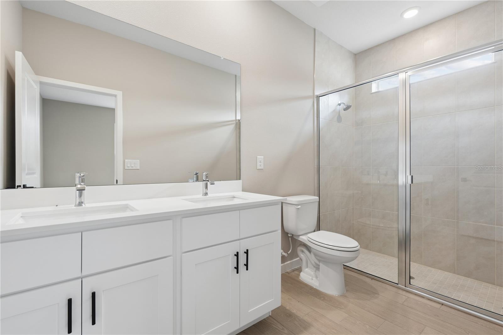 2499 Sw 167th Loop Property Photo 3