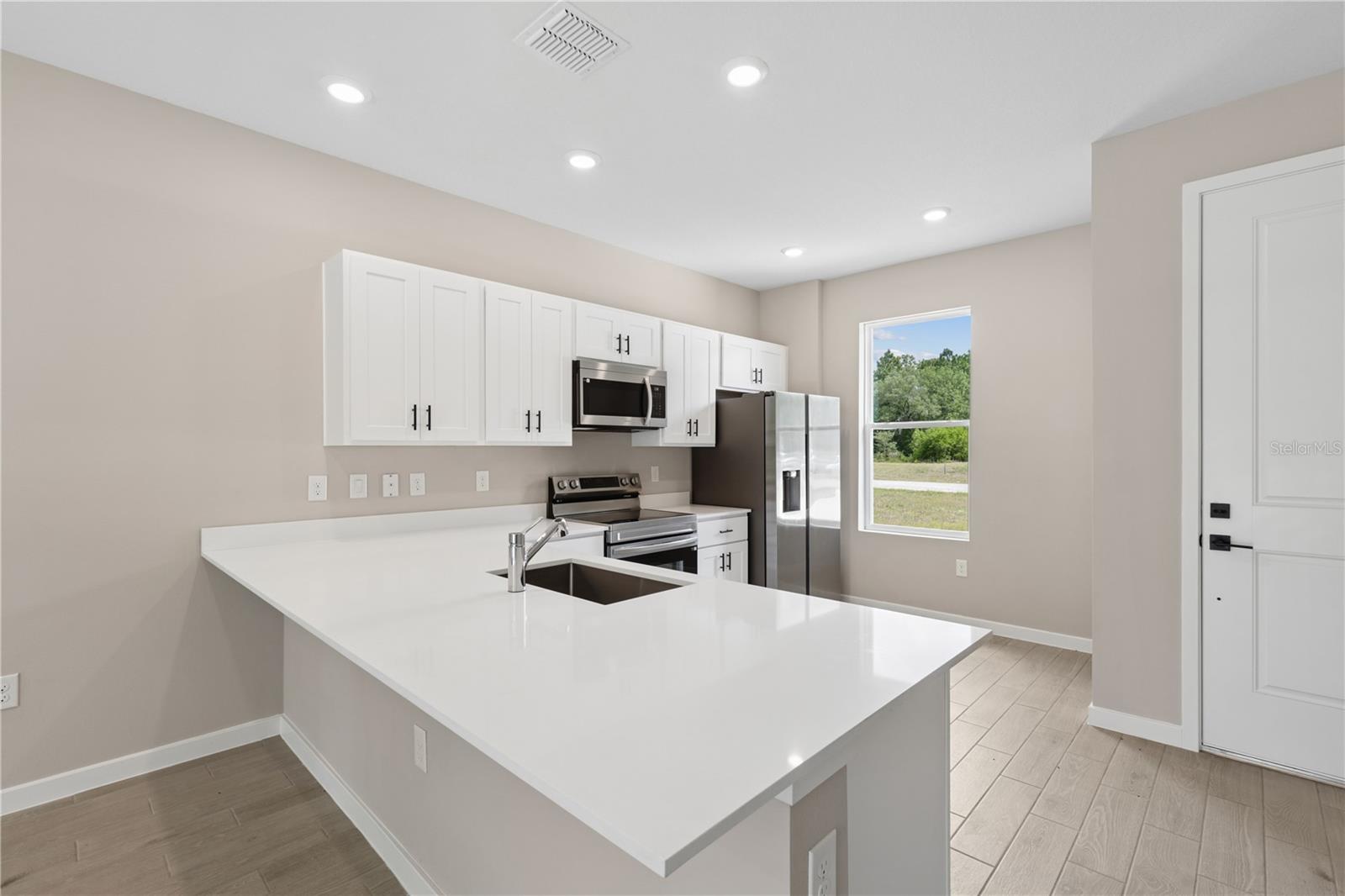 2499 Sw 167th Loop Property Photo 4