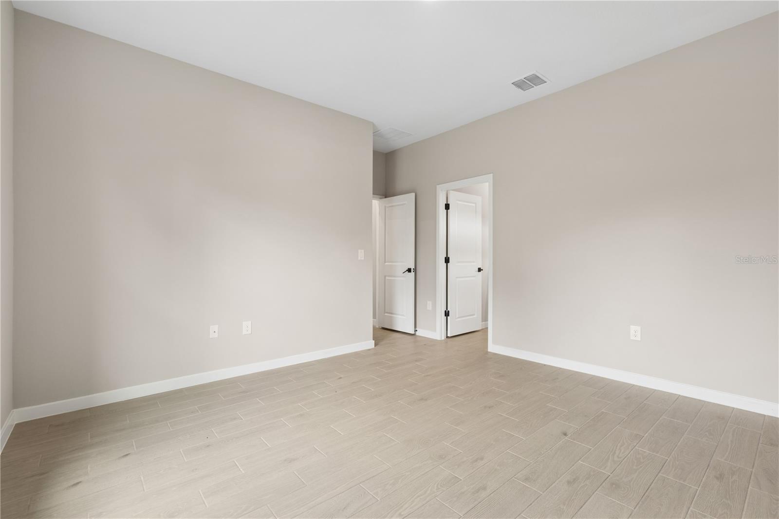 2499 Sw 167th Loop Property Photo 11
