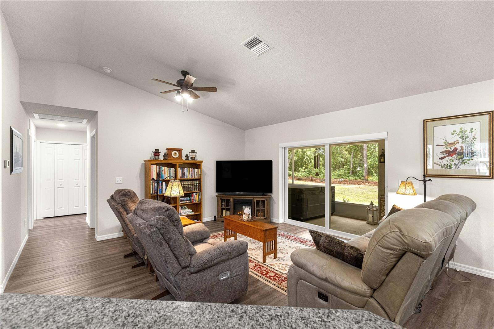 10065 N Langdon Rd Property Photo 15