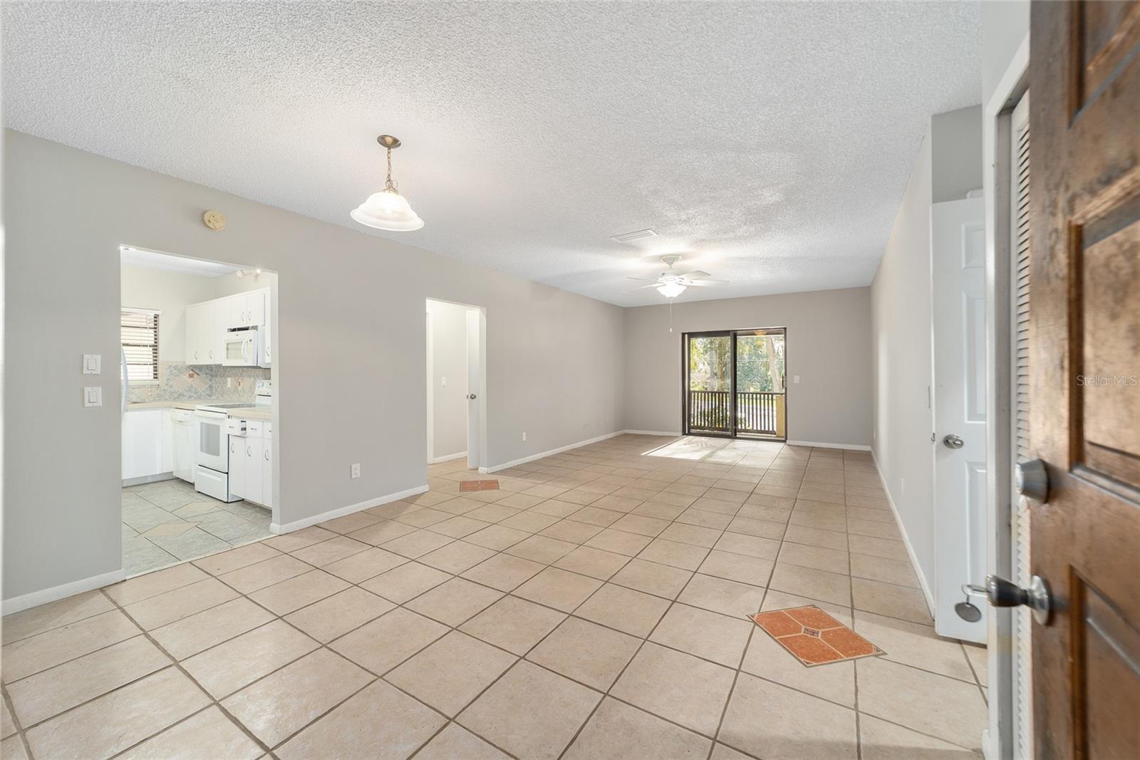 3401 E Fort King St #202 Property Photo 6