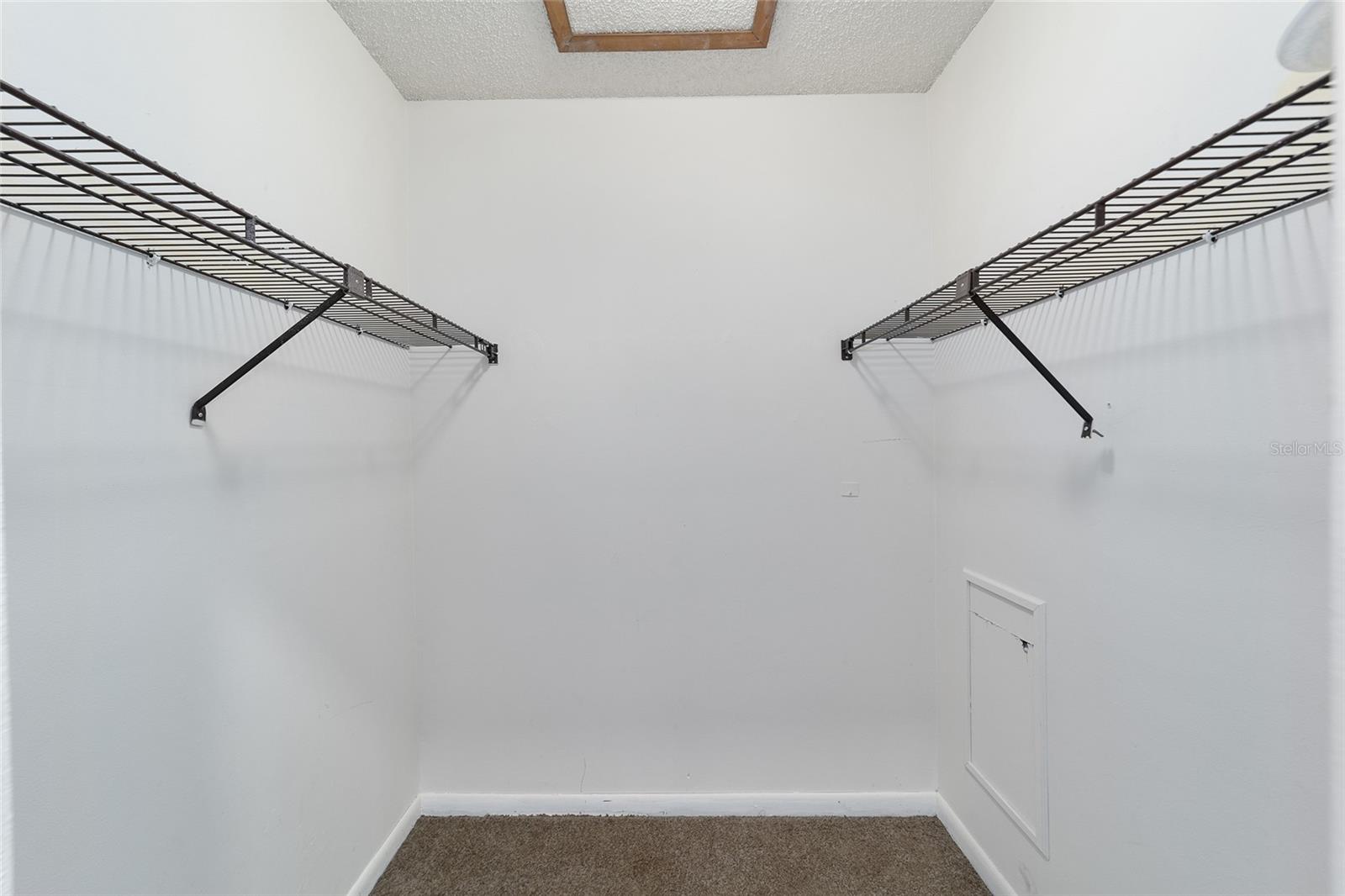 3401 E Fort King St #202 Property Photo 16