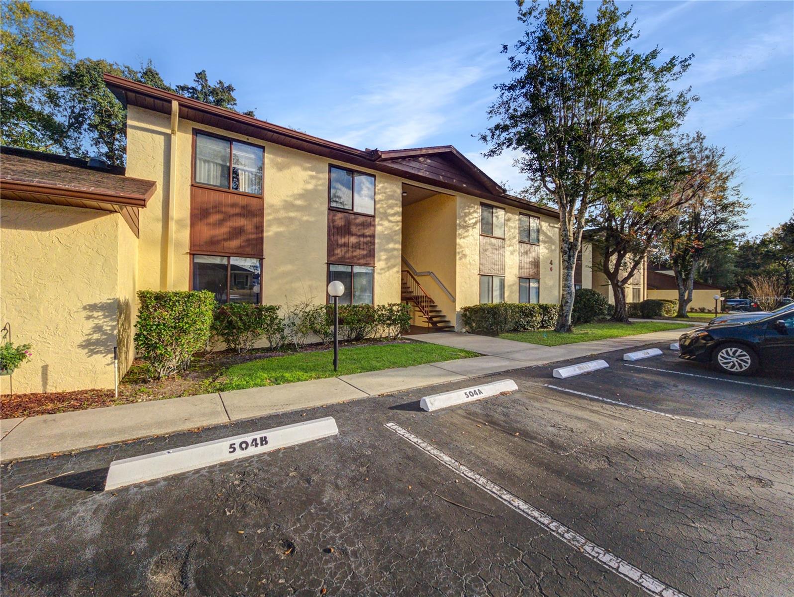 504 Silver Crse #a Property Photo 2