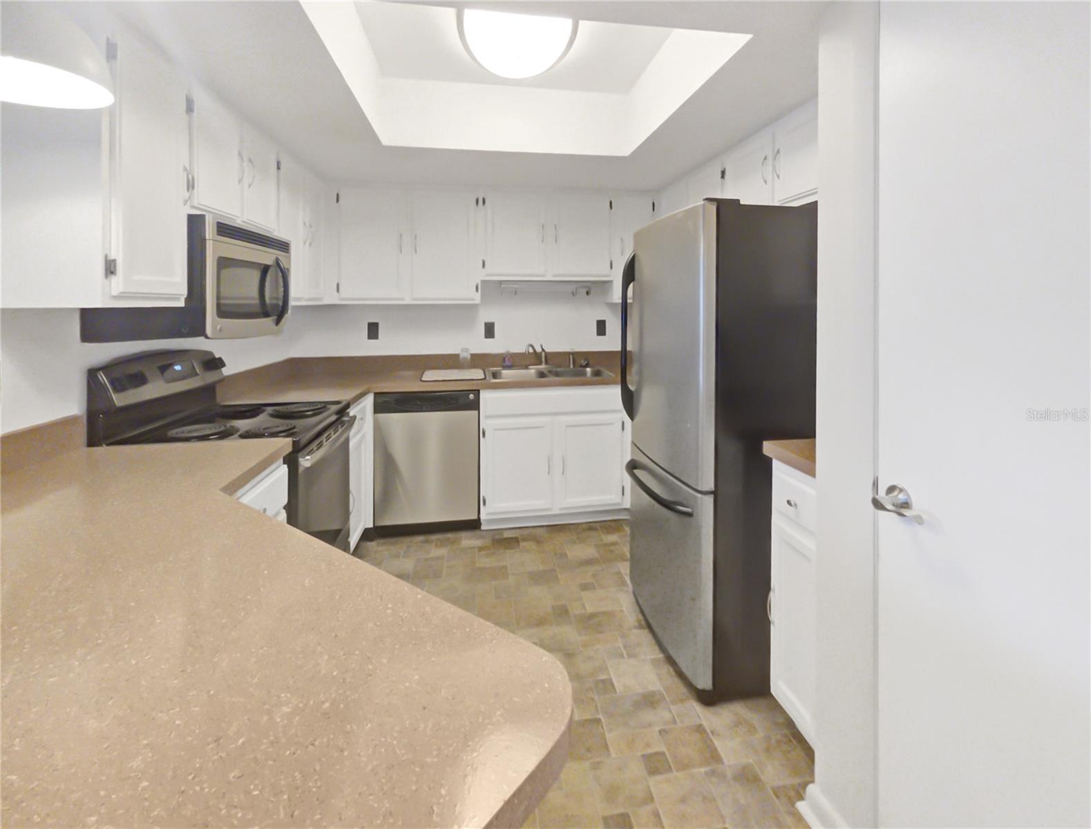 504 Silver Crse #a Property Photo 6
