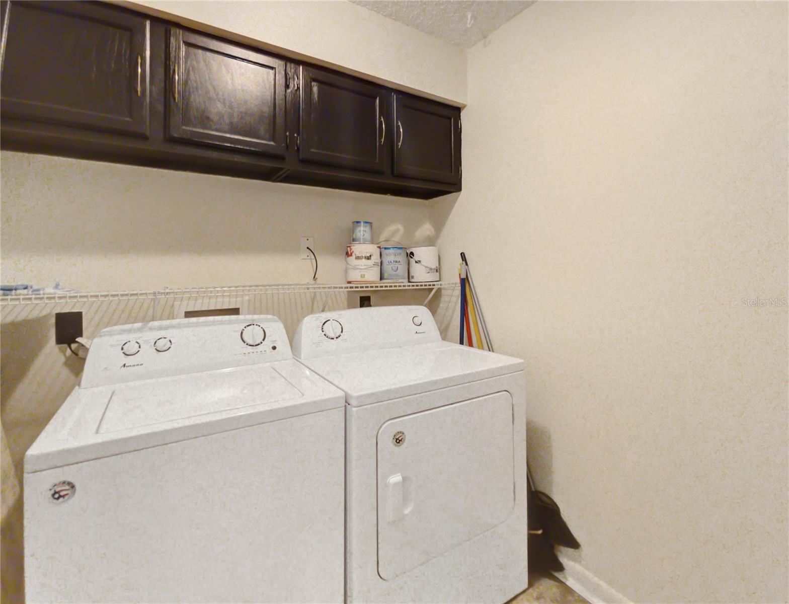 504 Silver Crse #a Property Photo 17