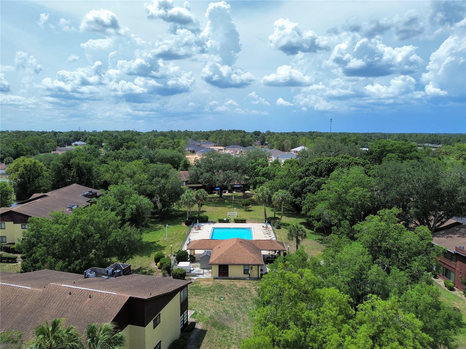 504 Silver Crse #a Property Photo 25