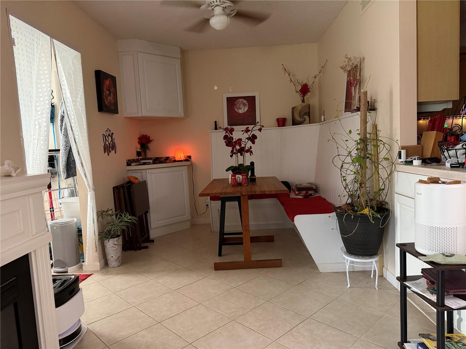 687 Midway Dr #a Property Photo 7