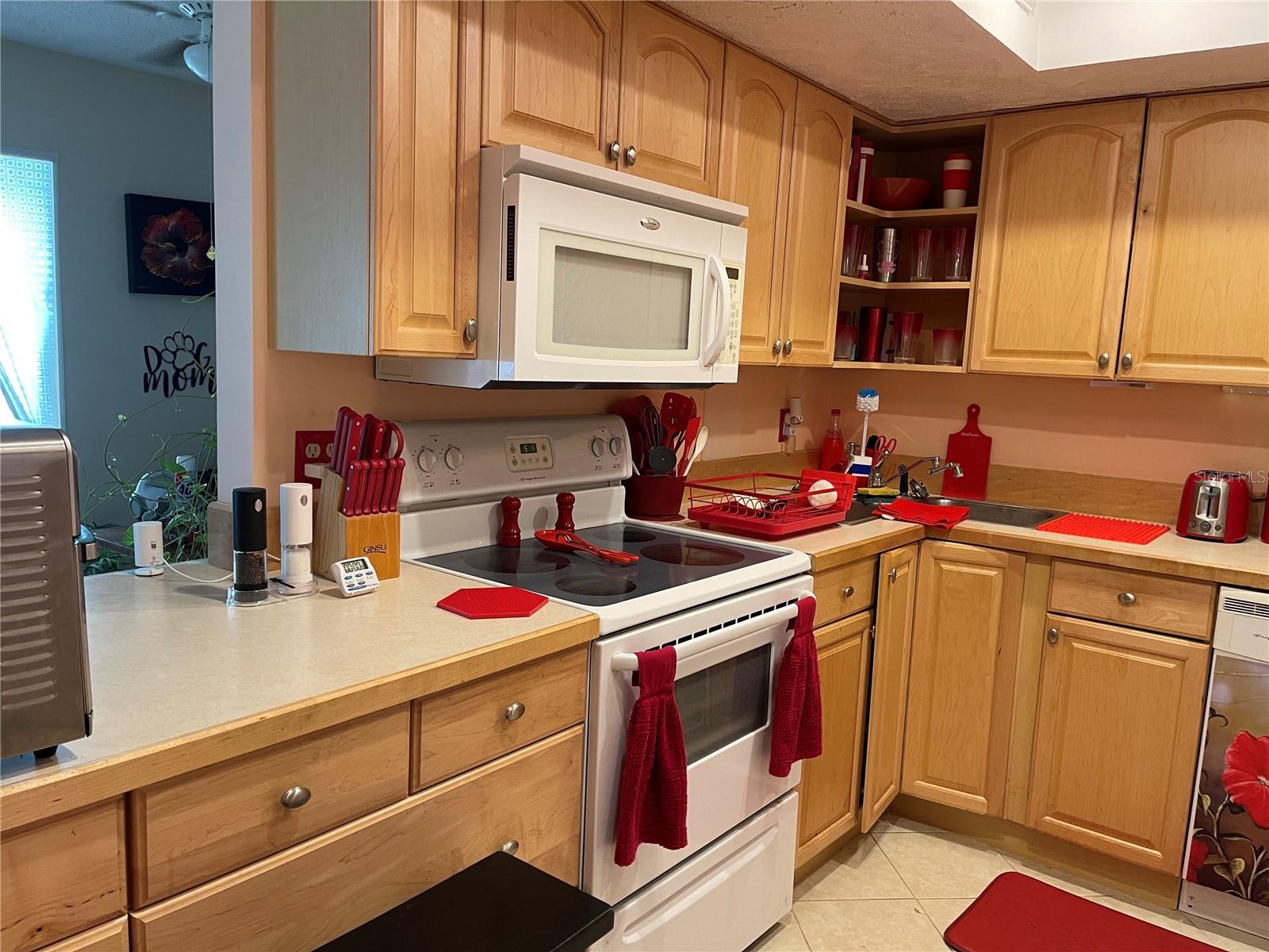 687 Midway Dr #a Property Photo 8