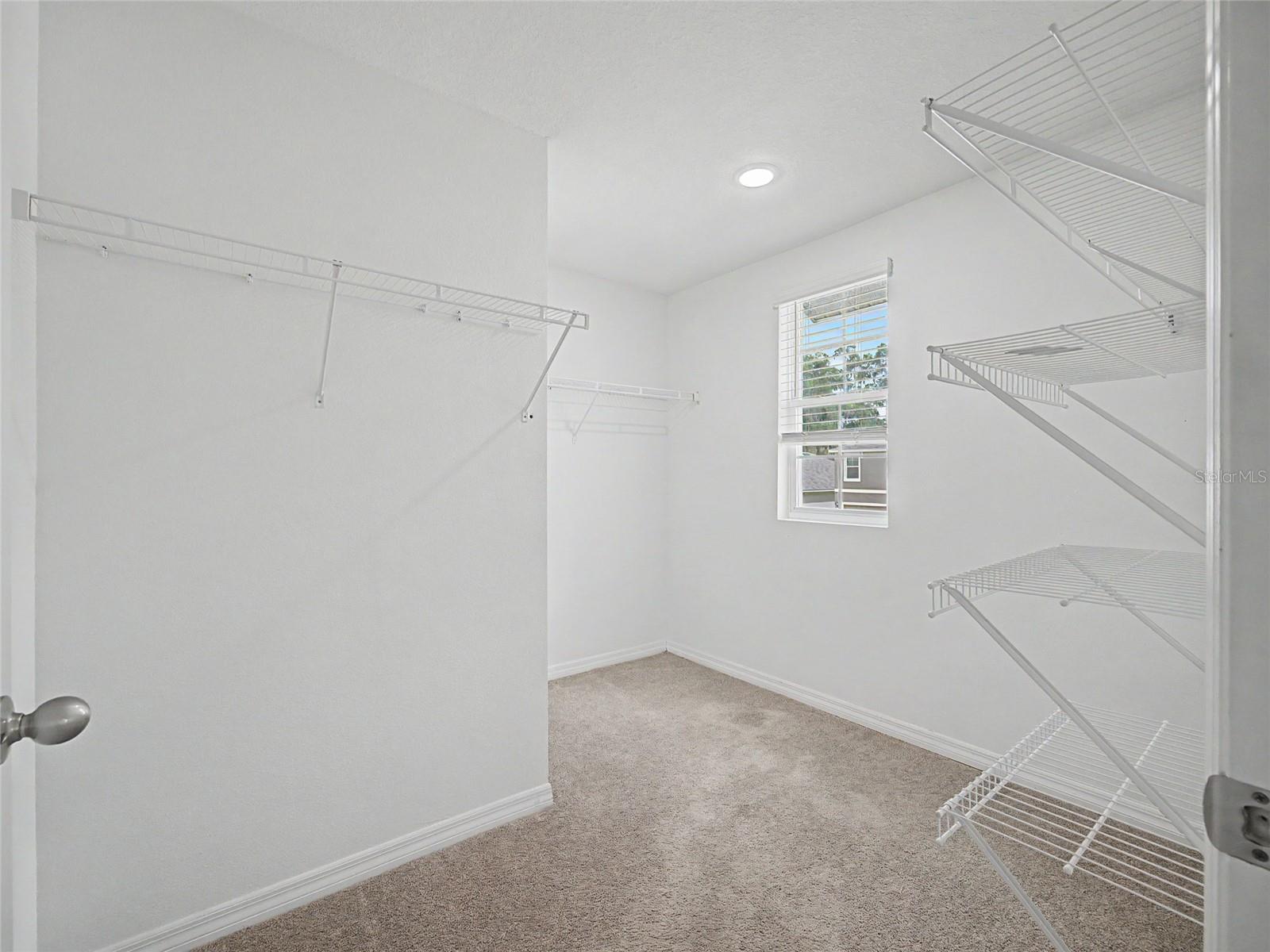 6484 Se 4th Ln Property Photo 10