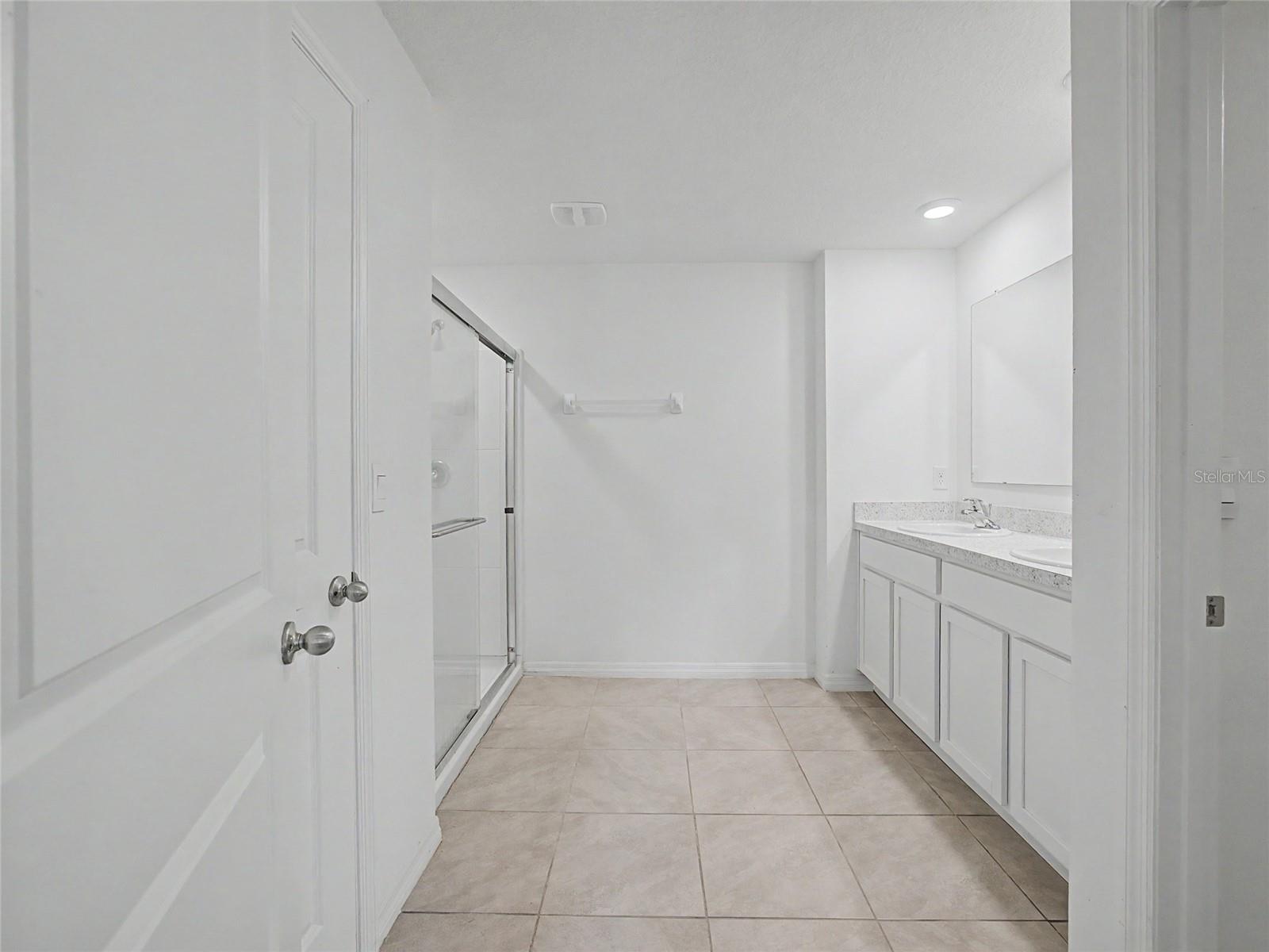 6484 Se 4th Ln Property Photo 11