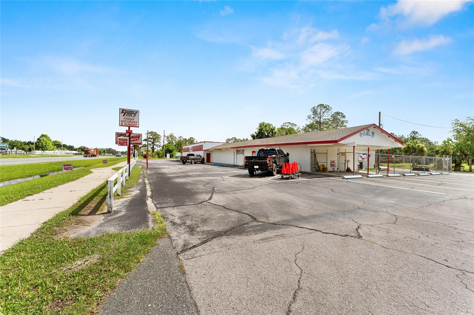 17313 Ne Us Hwy 301 Property Photo 11