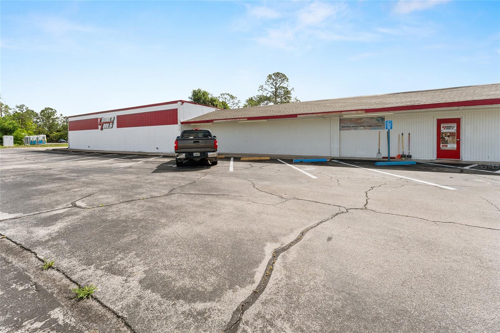 17313 Ne Us Hwy 301 Property Photo 14