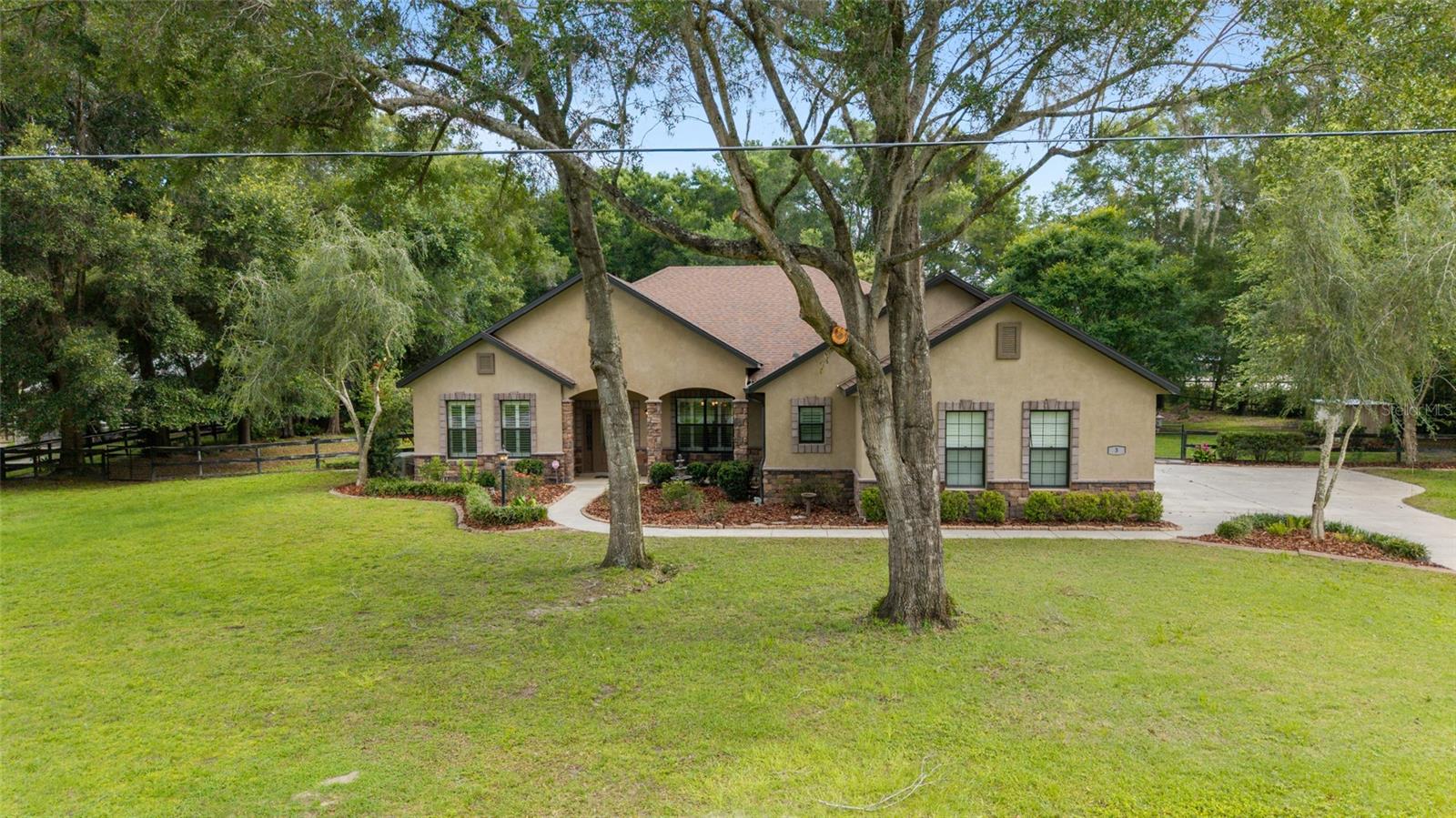 3 Hialeah Dr Property Photo 3