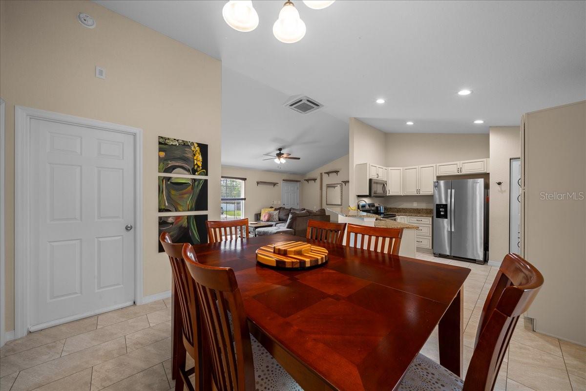 391 Marion Oaks Pass Property Photo 10