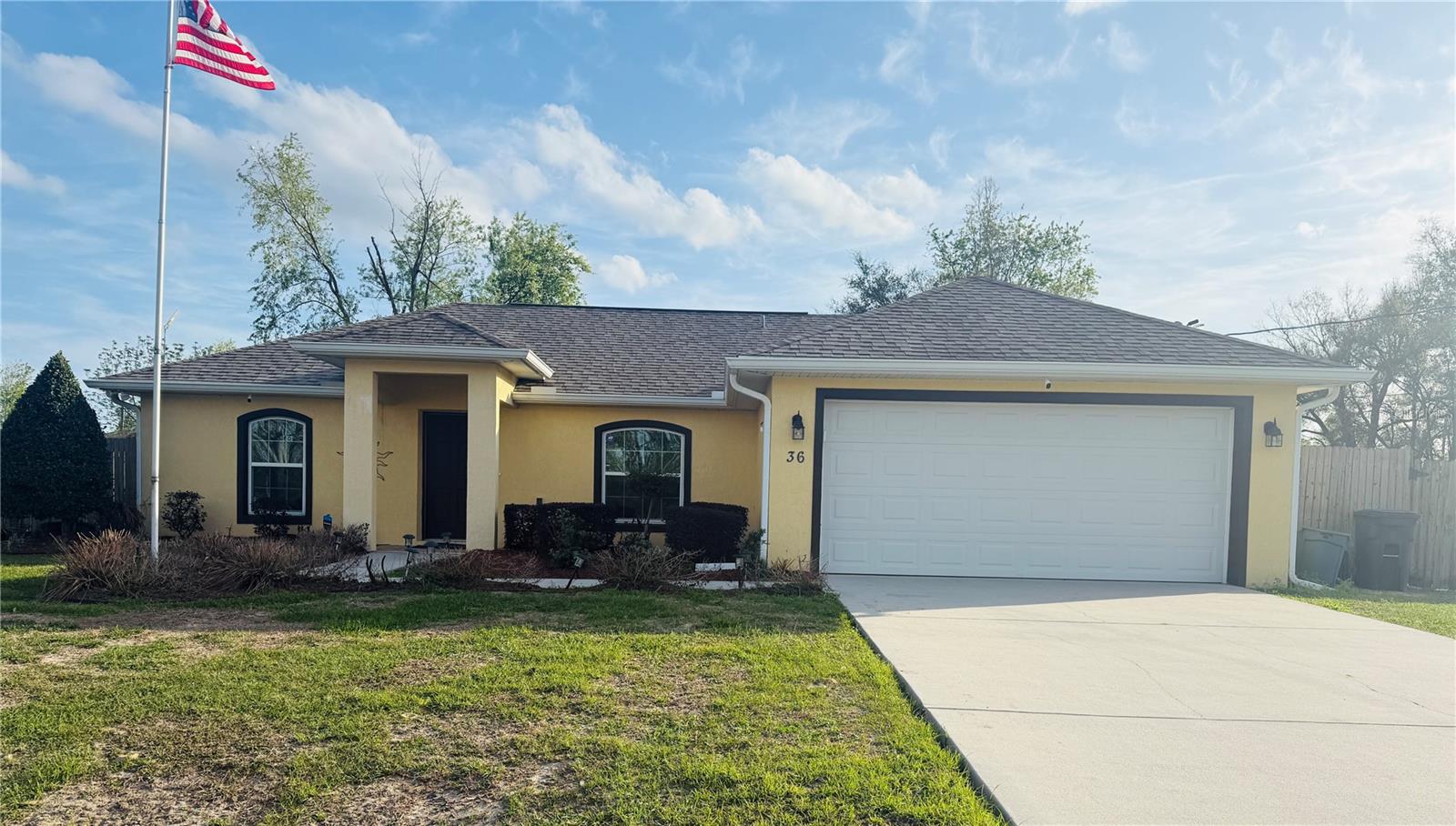 36 WALNUT CRSE Property Photo 1