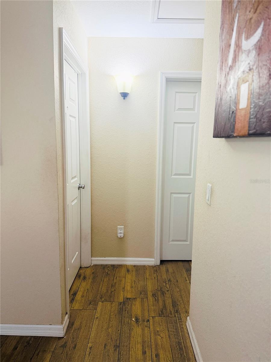 36 Walnut Crse Property Photo 13
