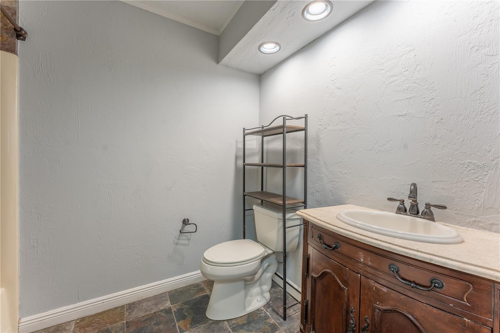 645 Se 21st Pl Property Photo 16