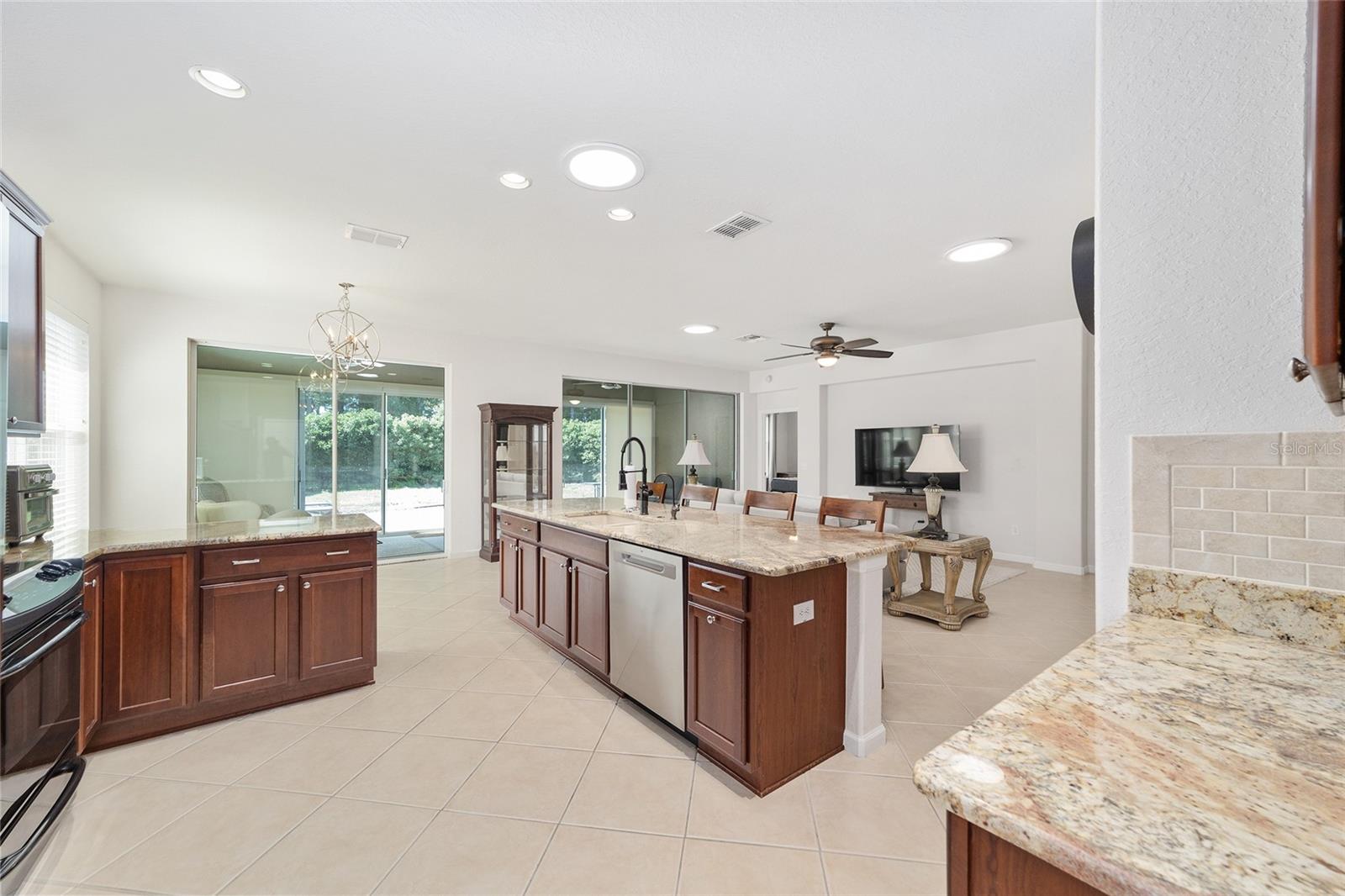 9395 Sw 66th Loop Property Photo 13