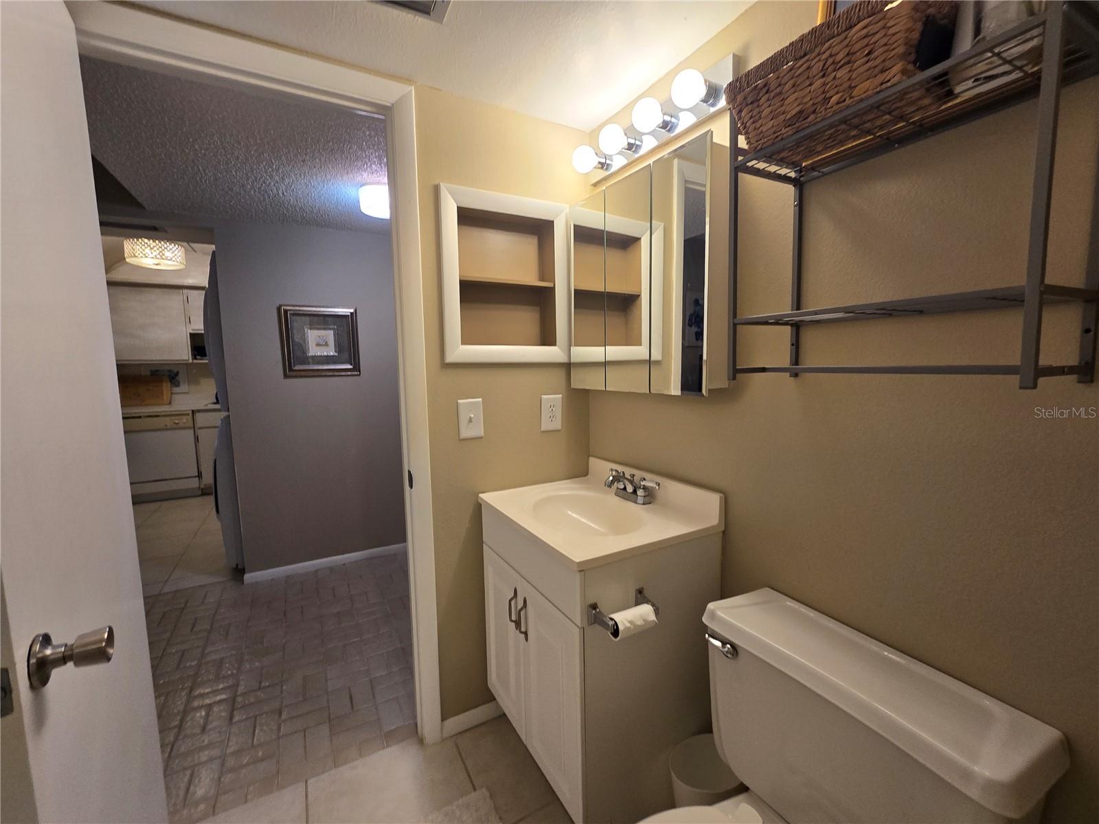 608 Midway Dr #a Property Photo 18