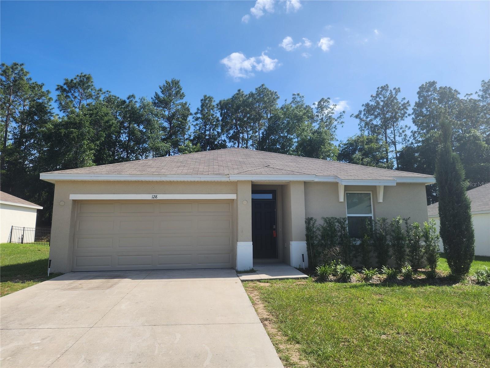 128 Hickory Course Loop Property Photo 1