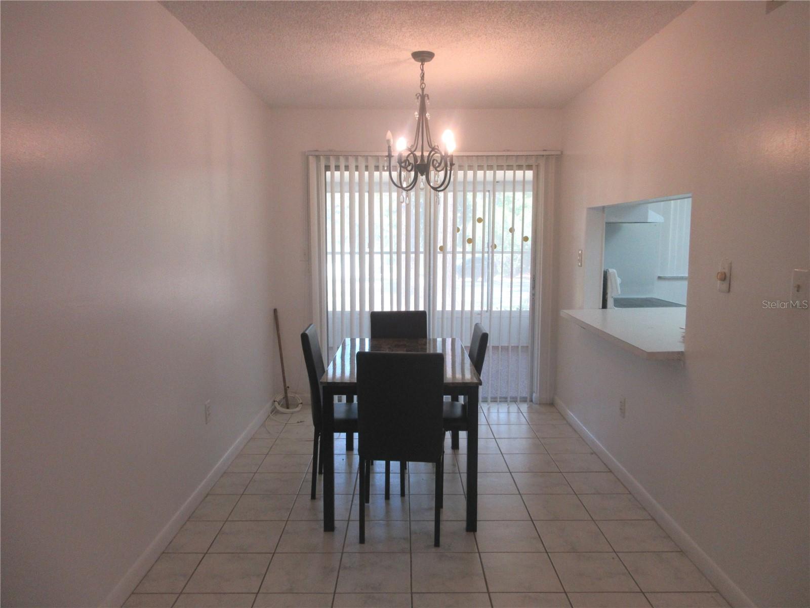 2410 Se 16th Ave #h Property Photo 6