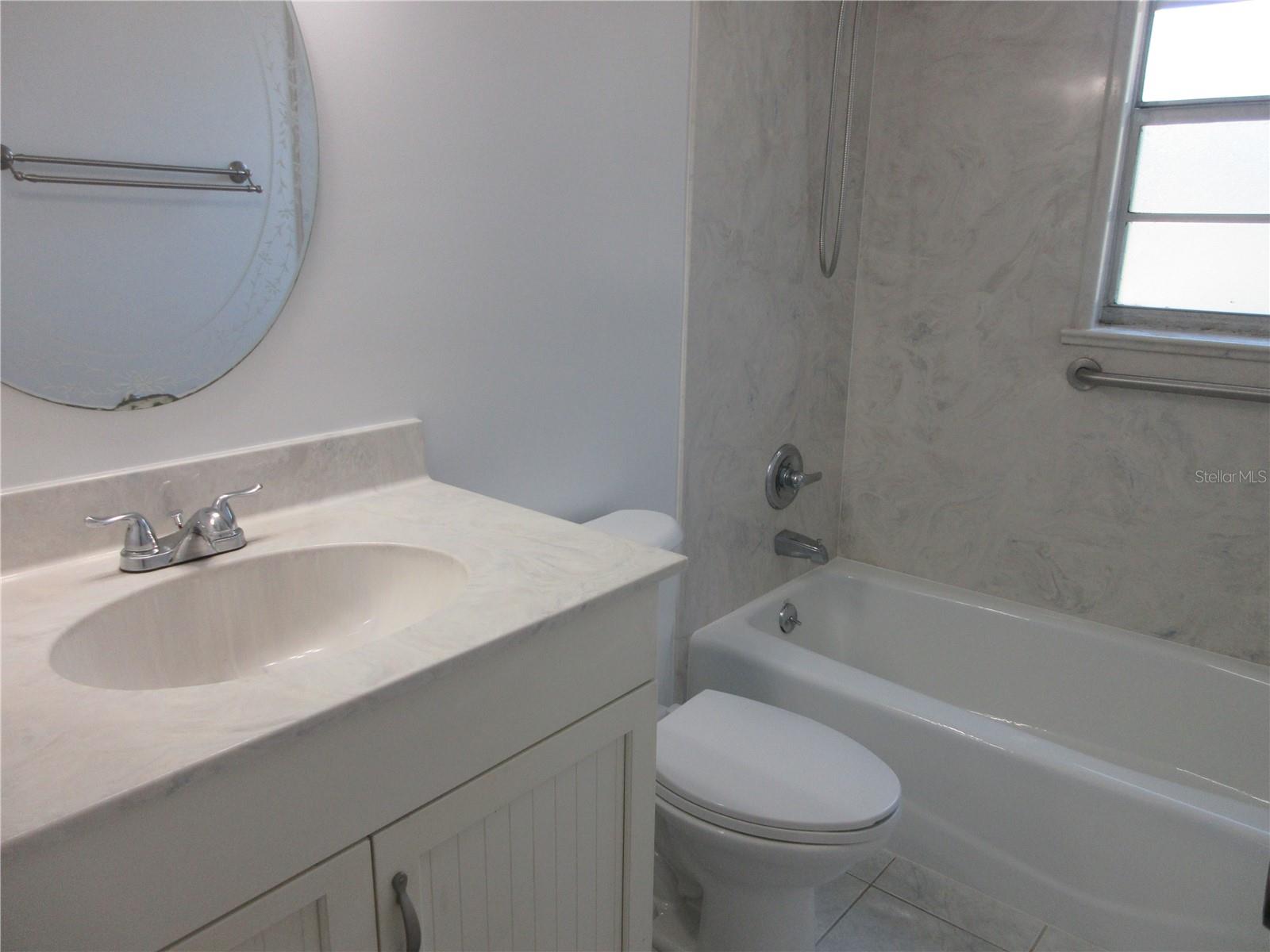 2410 Se 16th Ave #h Property Photo 12