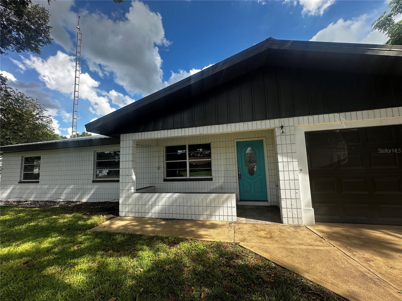 26 Lake Court Loop Property Photo 1