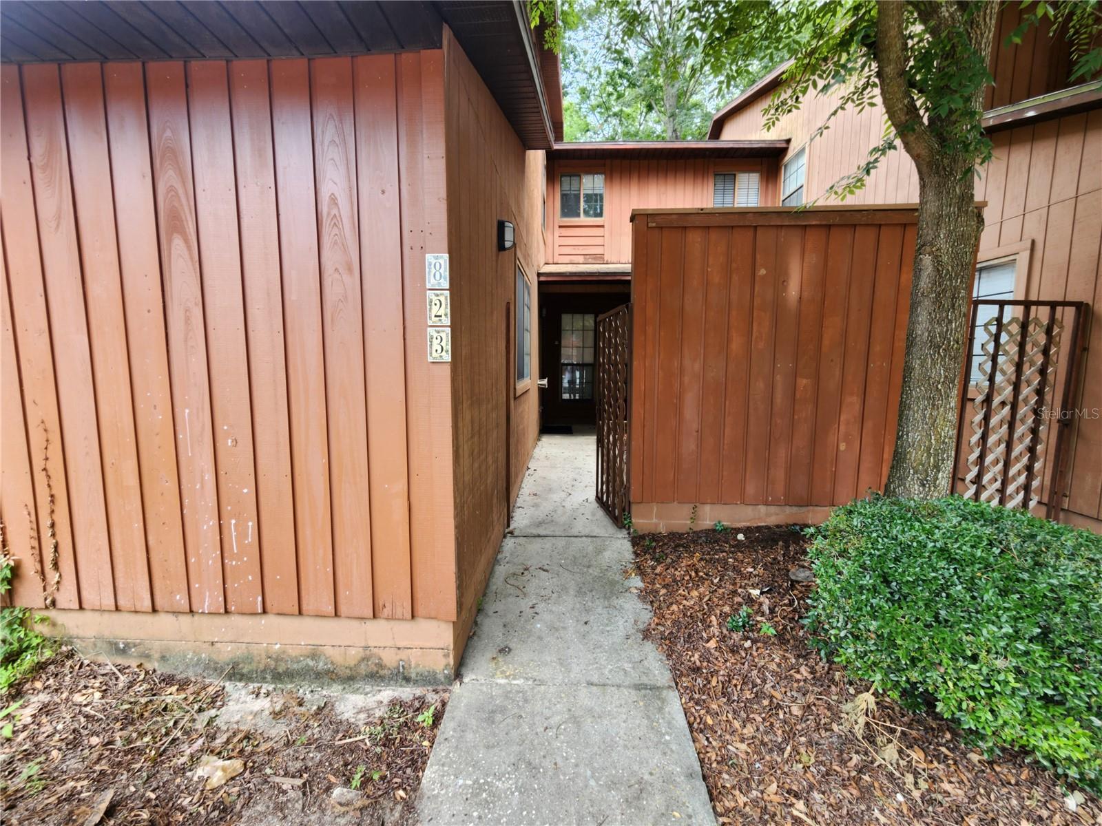 823 Sw 58th Ter Property Photo 2