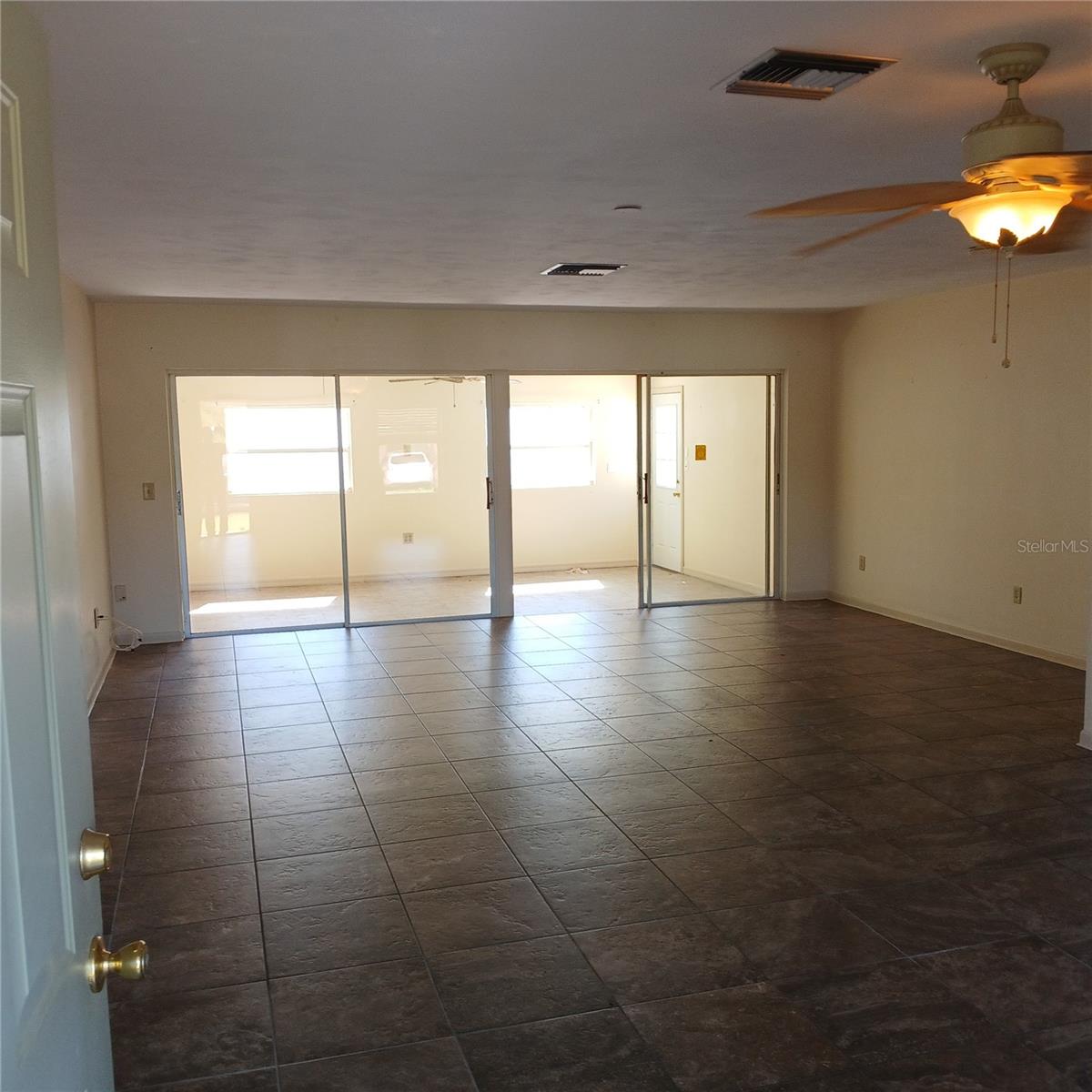 9201 N Caressa Way Property Photo 28