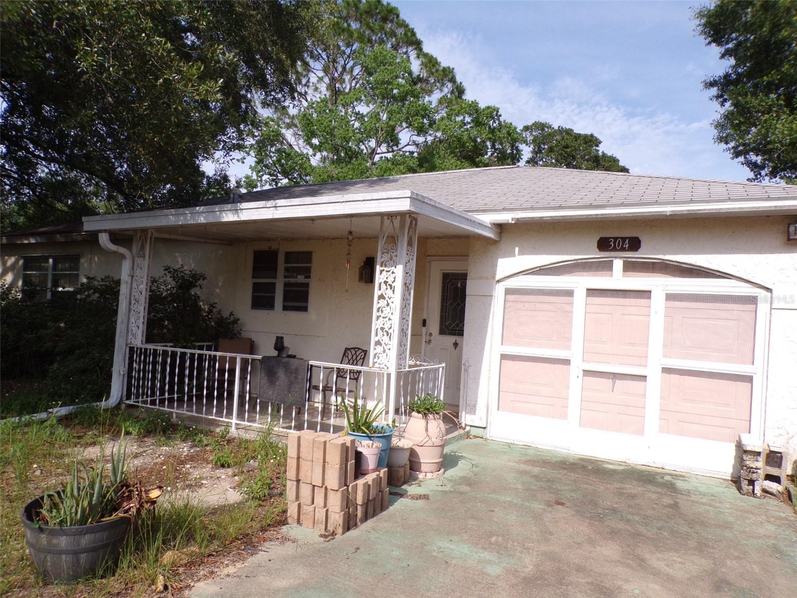 304 Oak Track Way Property Photo 1