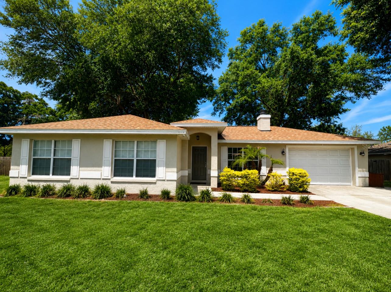 6108 PECAN CRSE Property Photo 1
