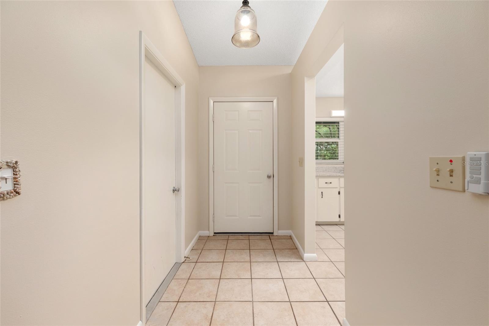 9382 Sw 89th Court Rd #c Property Photo 5