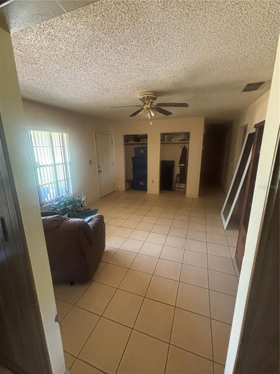 2105 Sw 5th St Property Photo 10