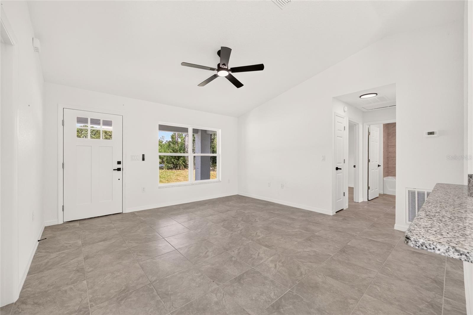 7640 Sw 14th St Property Photo 14