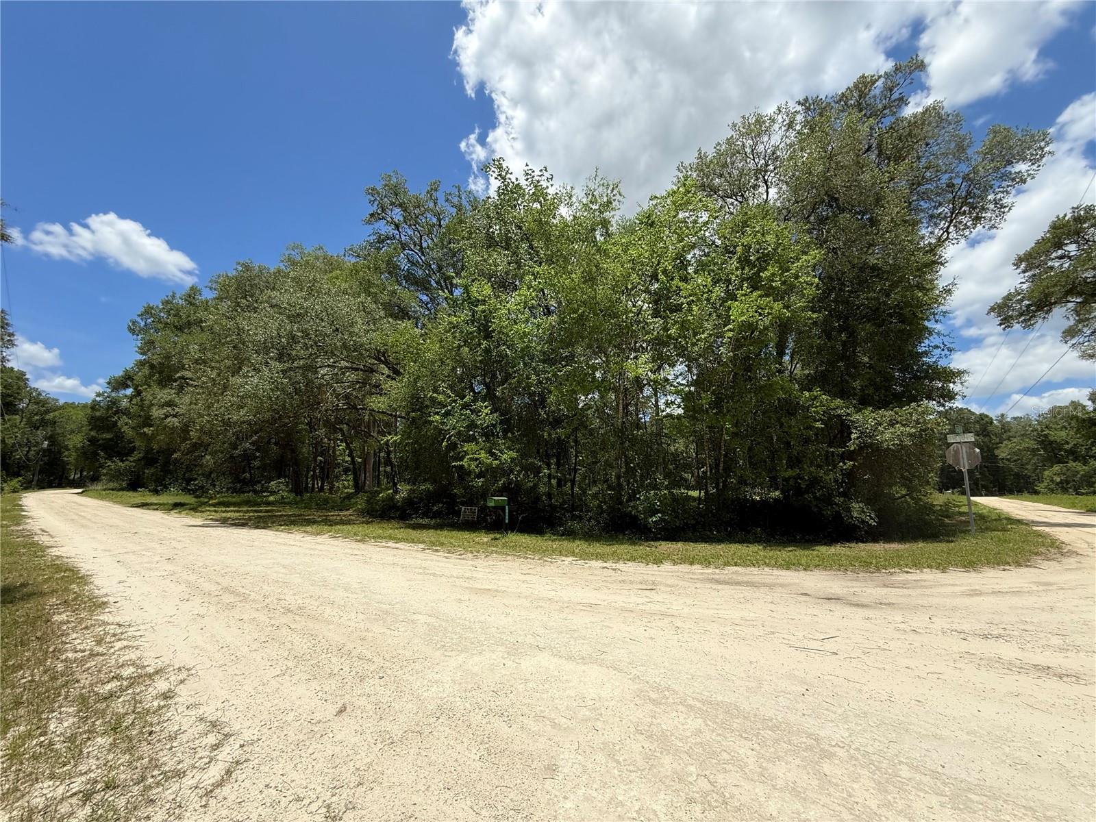 SW 53RD PL Property Photo 1