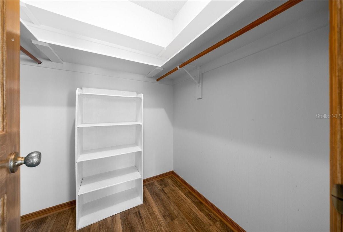 2300 Se 38th Ct Property Photo 19