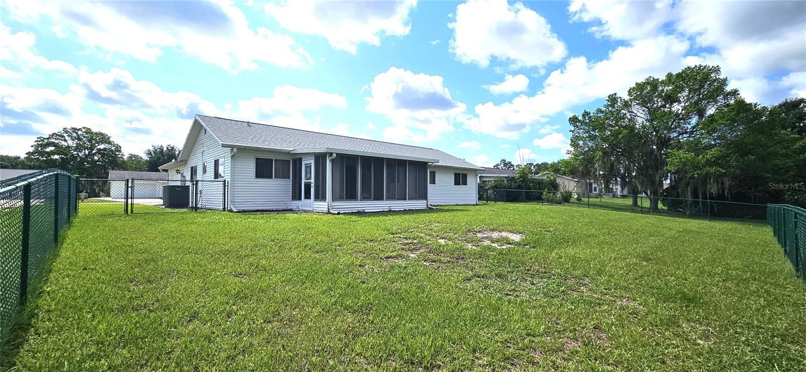 10854 Sw 78th Ct Property Photo 3