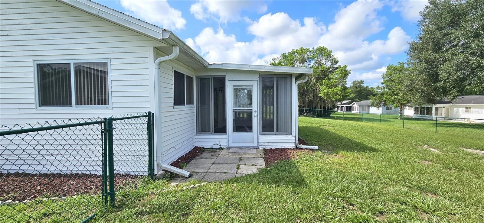 10854 Sw 78th Ct Property Photo 6