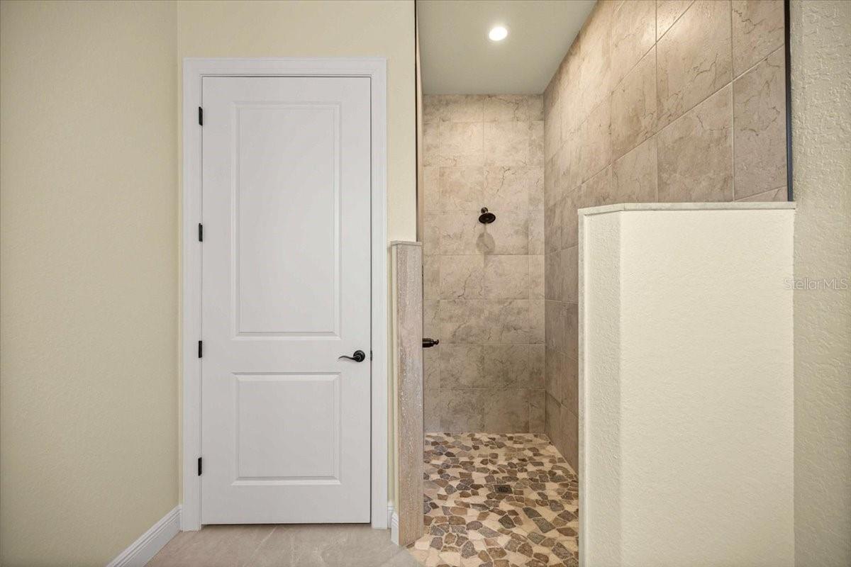 1866 Nw 79th Loop Property Photo 48