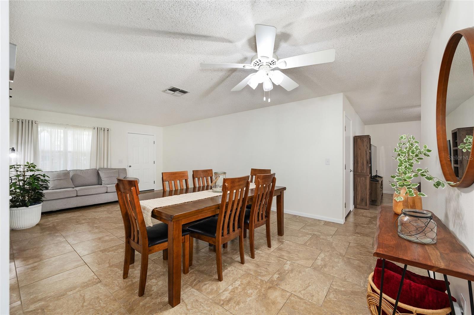 9755 Sw 94th Ter #d Property Photo 11