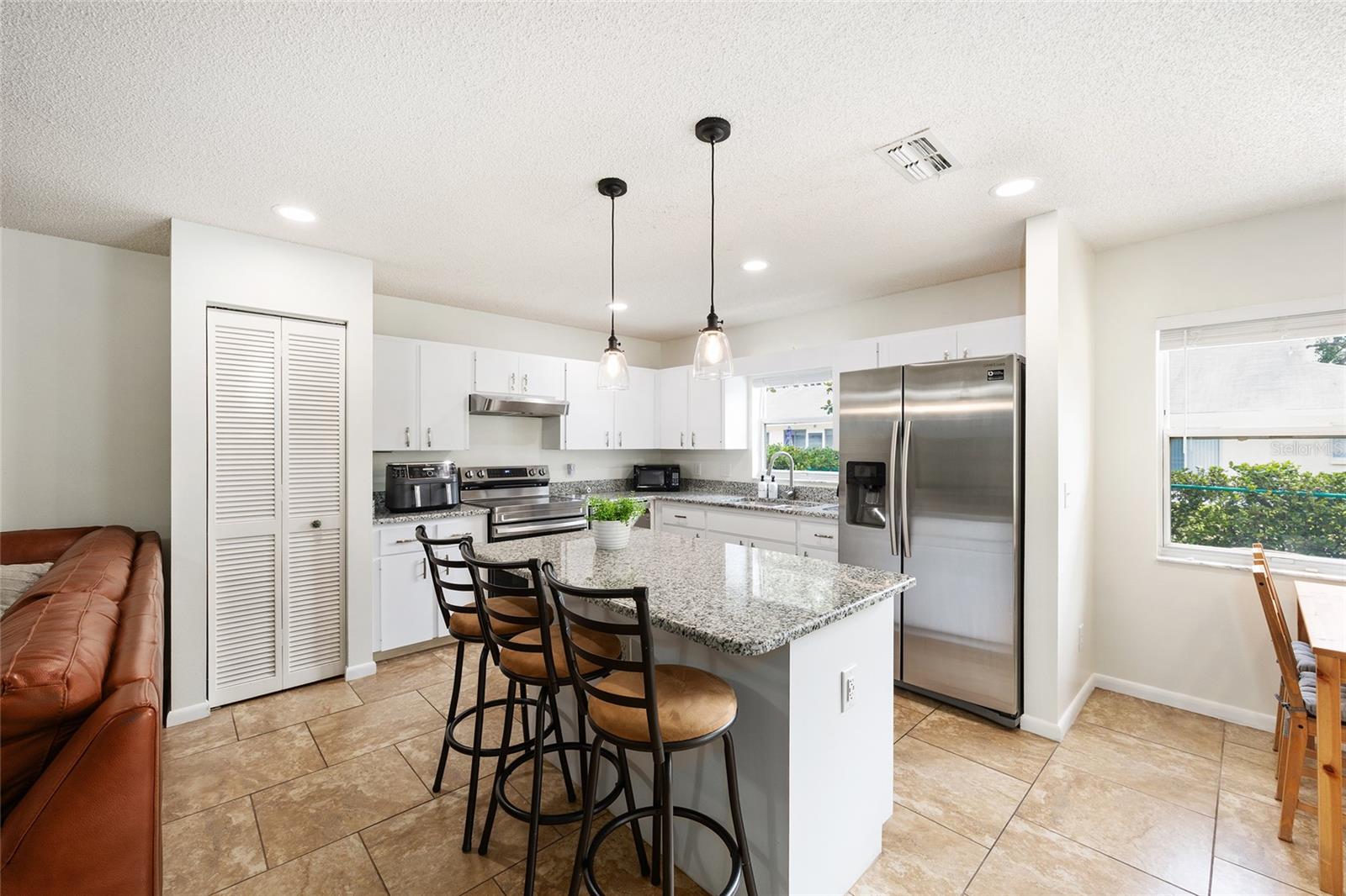 9755 Sw 94th Ter #d Property Photo 13