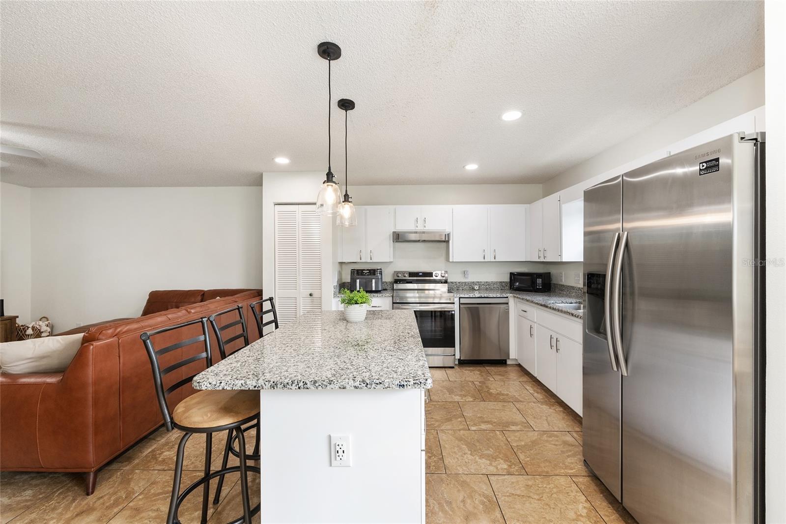 9755 Sw 94th Ter #d Property Photo 14
