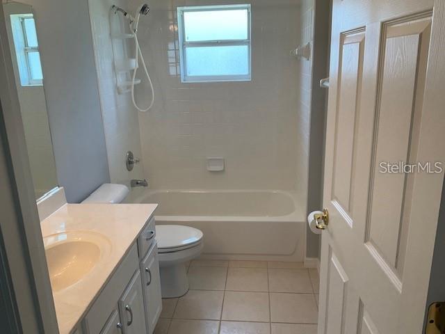 4921 Nw 33rd Ln Property Photo 12