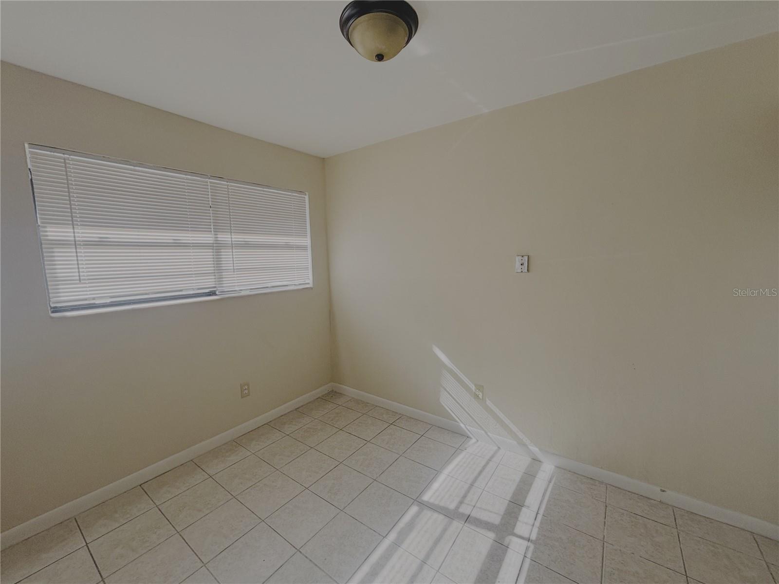 1915 Sw 70 Ter #c Property Photo 3