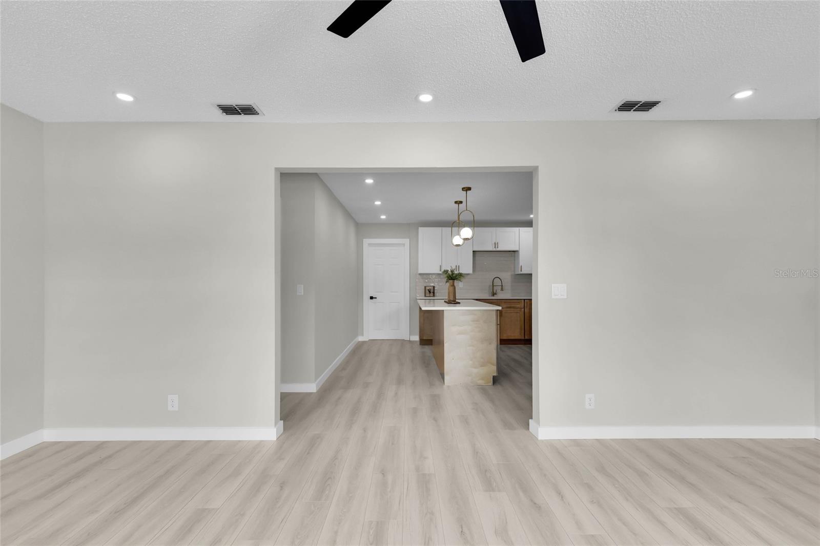 9140 Se 155th Pl Property Photo 5