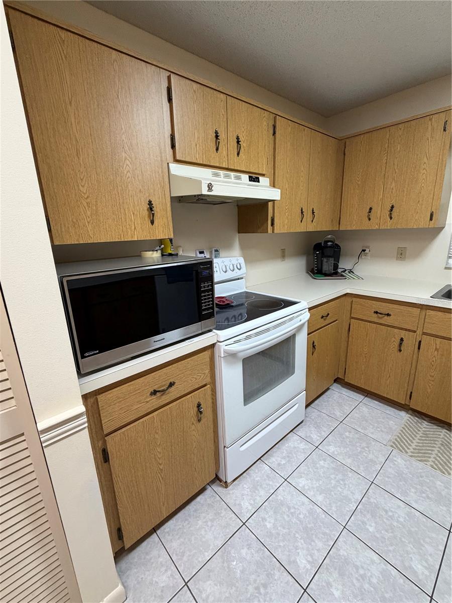 8582 Sw 90th Pl #a Property Photo 15