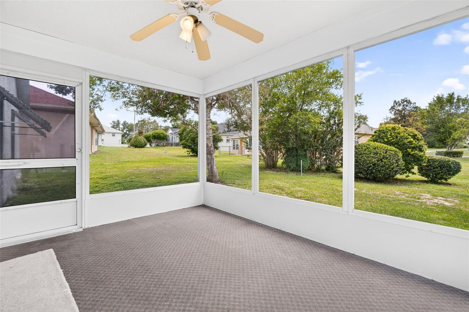 660 W Sunset Strip Dr Property Photo 4