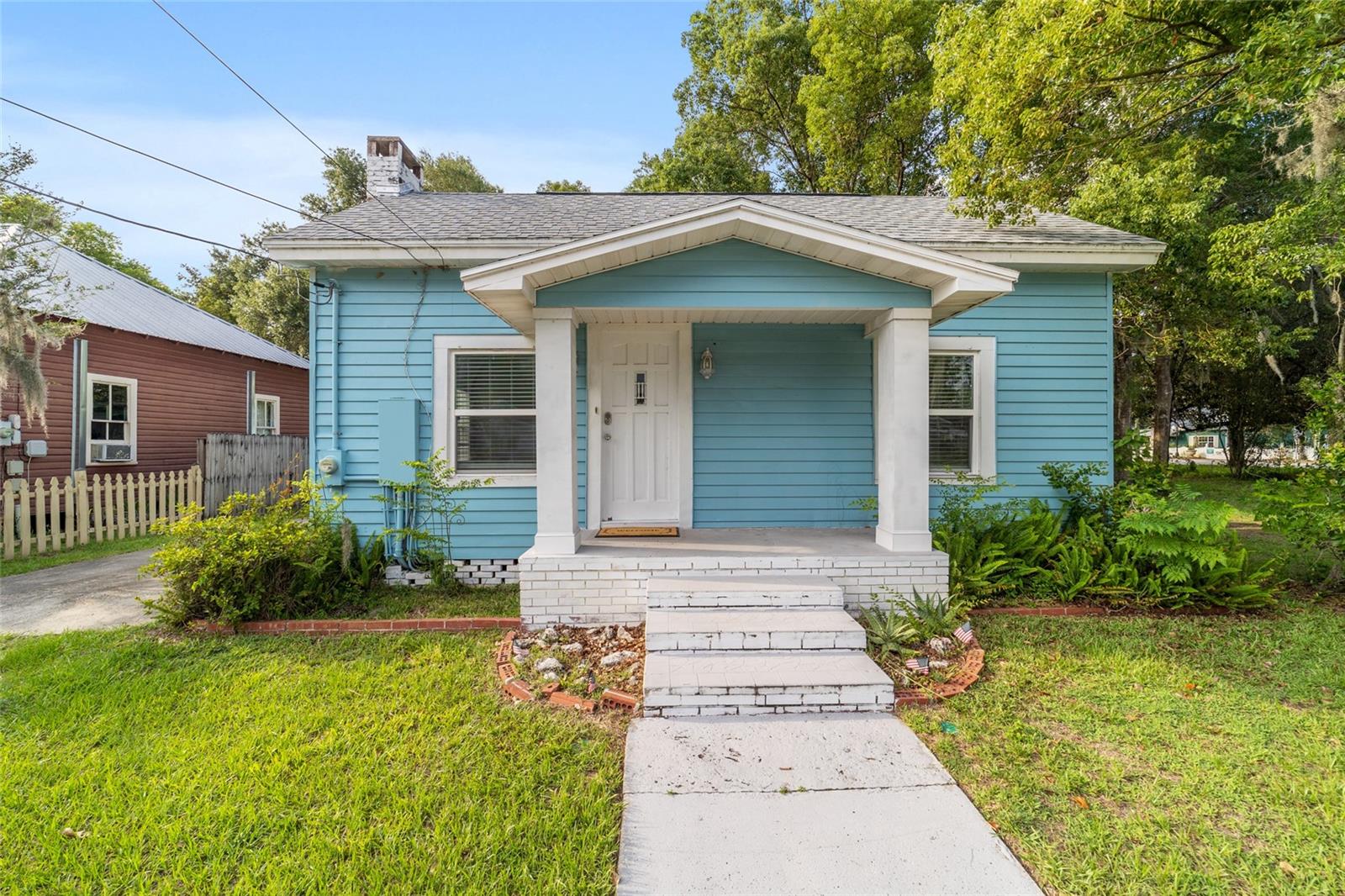 20837 Walnut St Property Photo 3