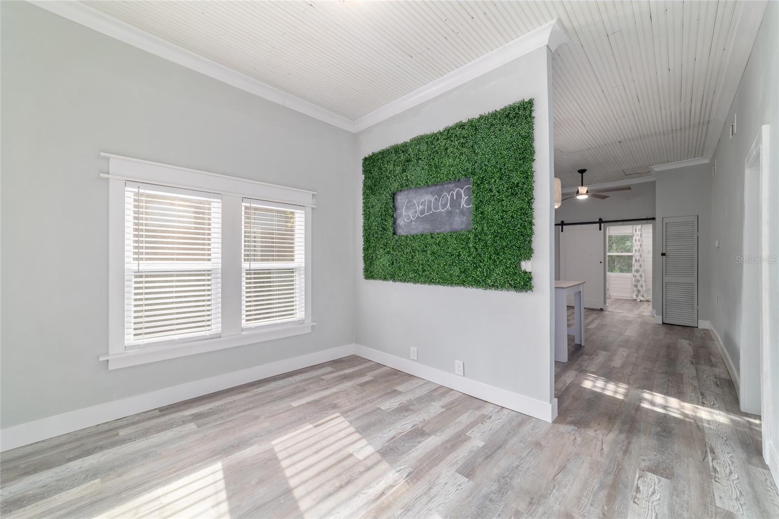 20837 Walnut St Property Photo 14