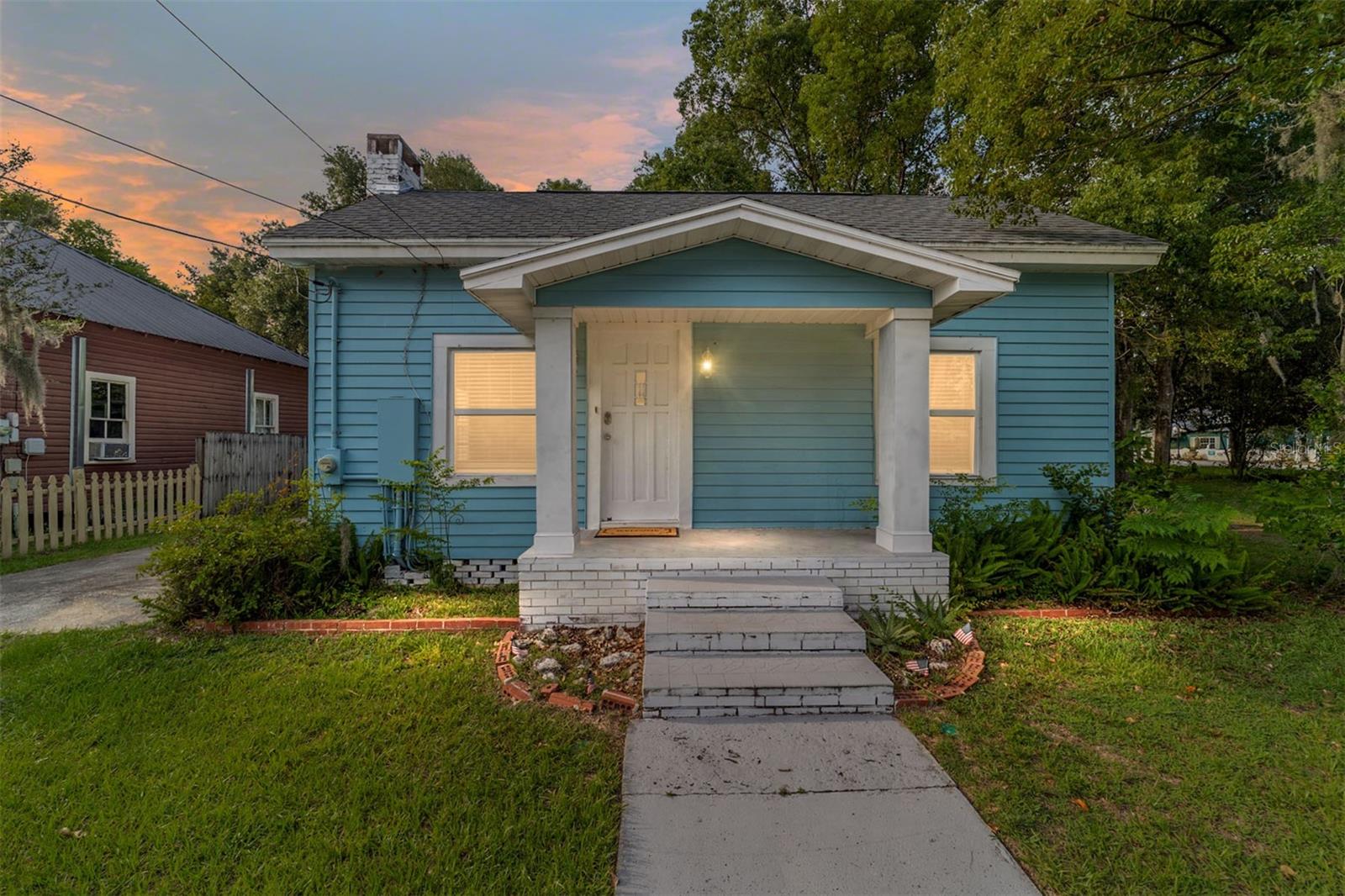 20837 Walnut St Property Photo 2